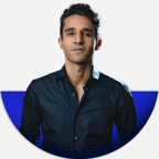 logótipo de Lucas Bacelar